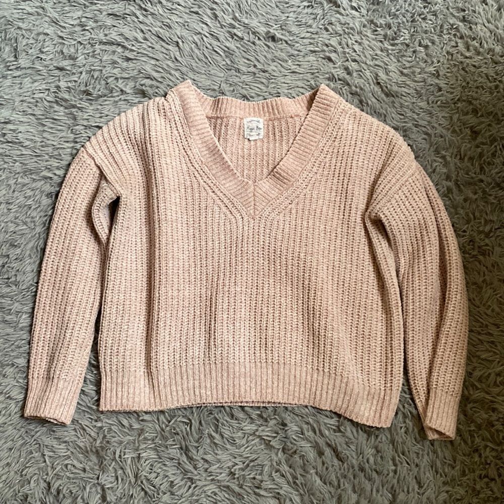 Hippy Rose V-neck Sweater 